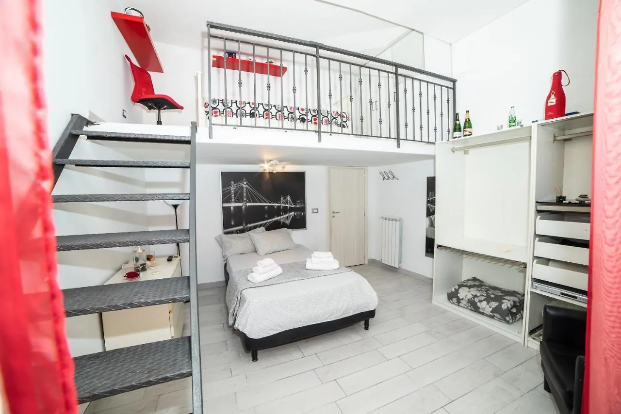 Castellanohome Napoli Italia