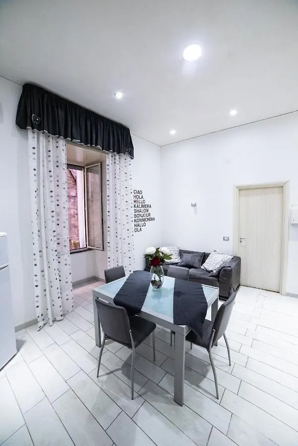Castellanohome Napels Italië
