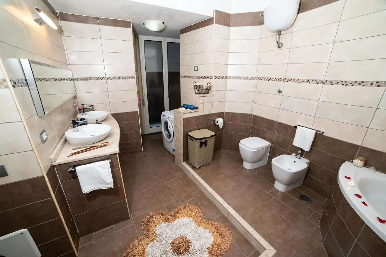 Castellanohome Naples 0*,  Italy